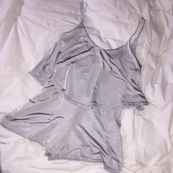 Boohoo Dresses & Skirts - Stunning romper ✨